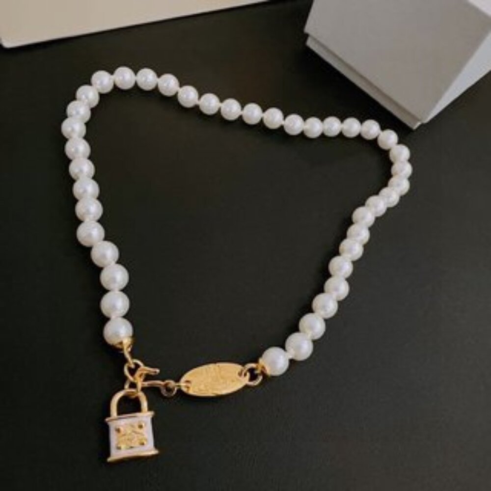 𝐕𝐢𝐯𝐢𝐞𝐧𝐧𝐞 𝐖𝐞𝐬𝐭𝐰𝐨𝐨𝐝🪐✨ - Picture 2 of 6